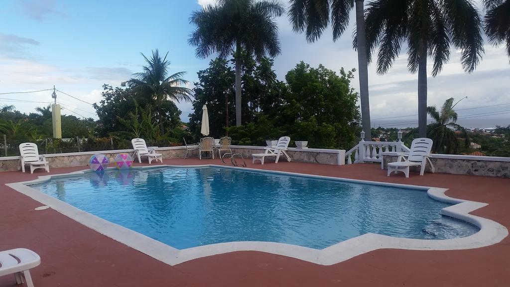 The Retreat @ A Piece Of Paradise Bed and Breakfast Montego Bay Rum bild