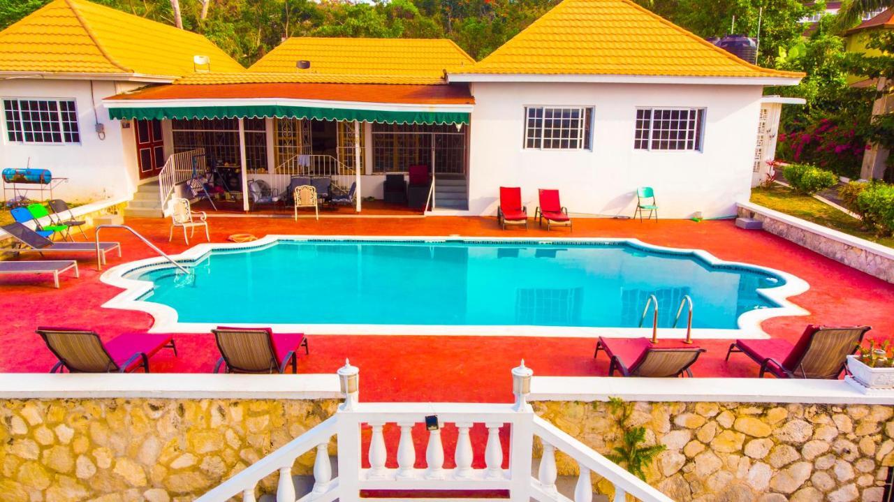 The Retreat @ A Piece Of Paradise Bed and Breakfast Montego Bay Exteriör bild